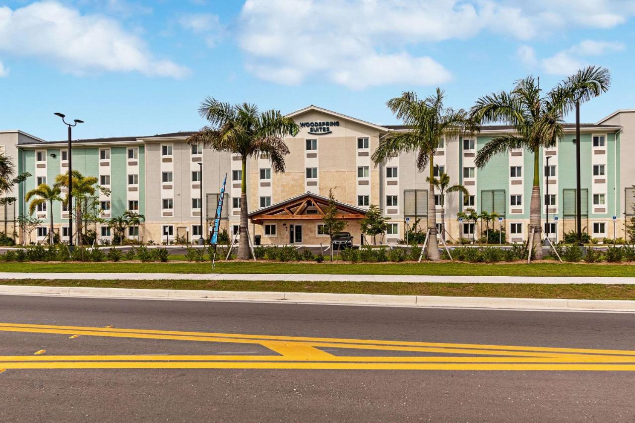 Woodspring Suites Naples Golden Gate Luaran gambar