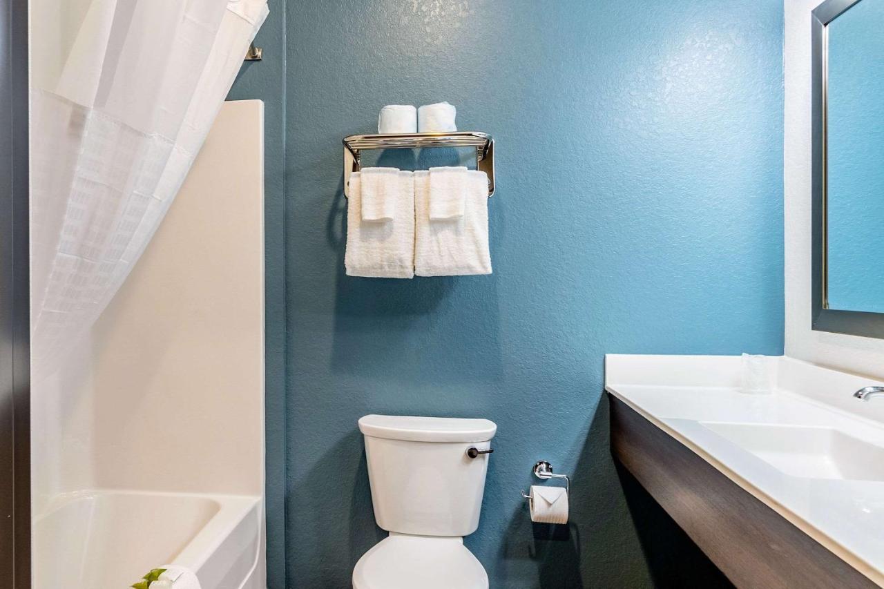 Woodspring Suites Naples Golden Gate Luaran gambar