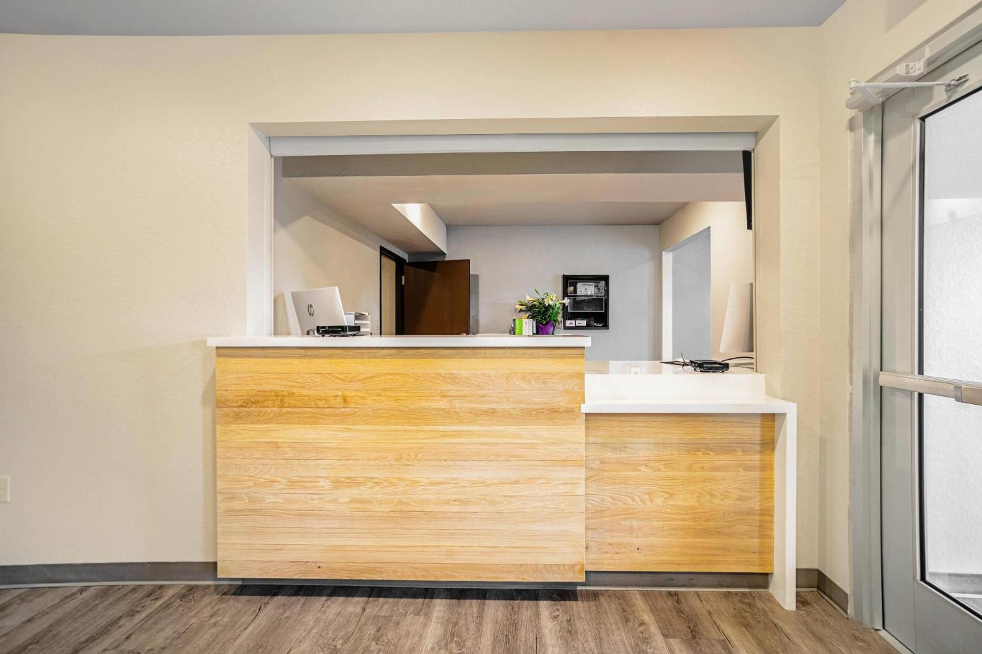Woodspring Suites Naples Golden Gate Luaran gambar